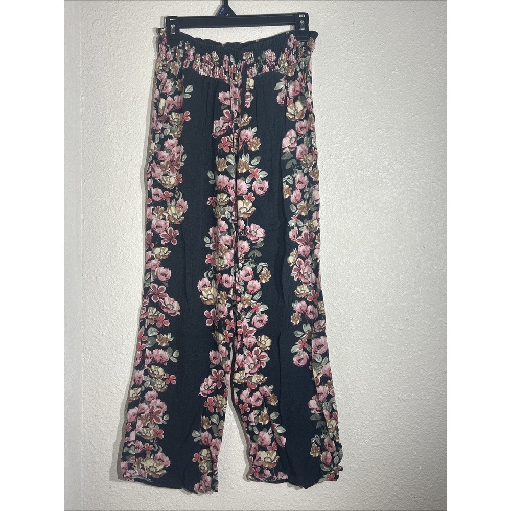 Maurices Small Flower Pants  With Pockets